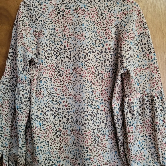 Flowers blouse - Picture 4 of 4